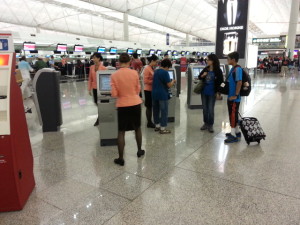 香港空港　デルタ　チェックイン