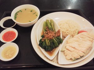 シンガポール　アイオンオーチャード　フードコート