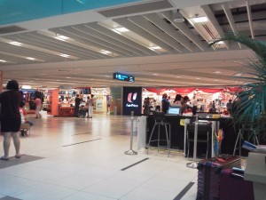 シンガポール　チャンギ空港　スーパー