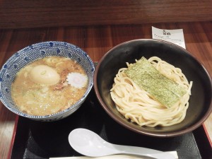 お台場　ダイバーシティ東京　フードコート