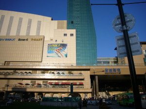 往十里　ワンシムニ　駅ビル