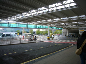 ロンドン　ヒースロー　到着