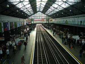 ロンドン　駅