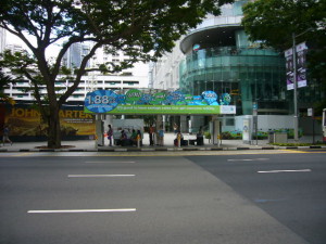 シンガポール　バス停