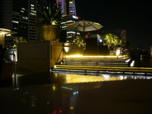 フラトンベイ　ルーフトップバー